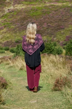 Bcmiriana Triangle Lace Scarf 3643