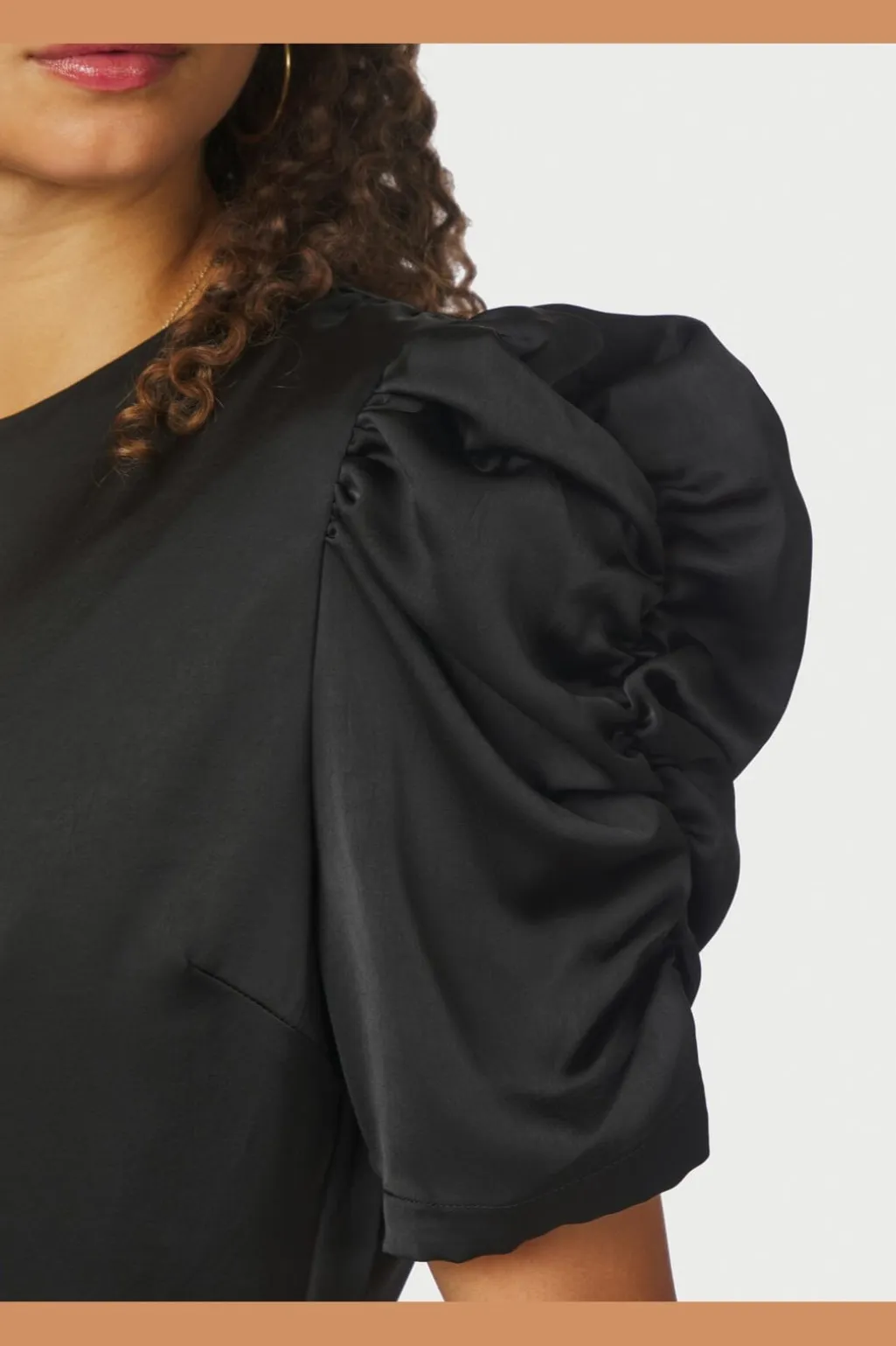 Benua Heavy Sateen Blouse 167069