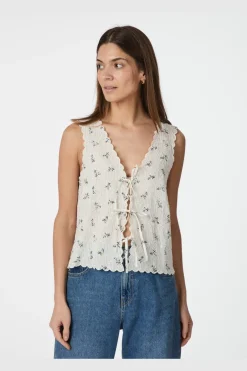 Bibi Embroidery Print Top 165122