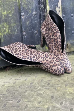 Brown Leopard New