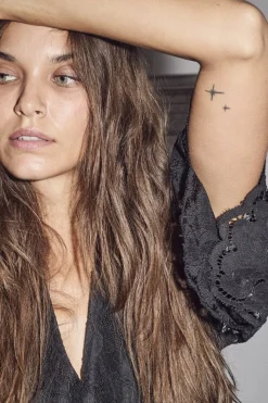 Curvey Lace Hem Dress HL10009