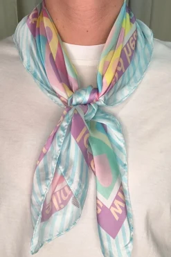 Dina Scarf