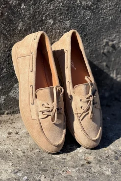 Eglantine Loafer