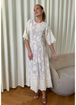 Ellinoric Lace Long Dress