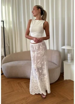 Ellinoric Lace Maxi Skirt