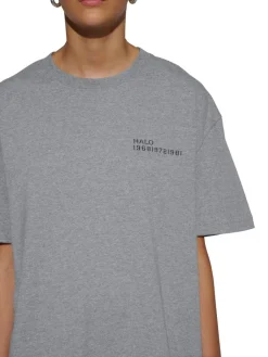 Essential T-Shirt 610560