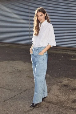 Fine Line Twist Bow Shirt HL10210