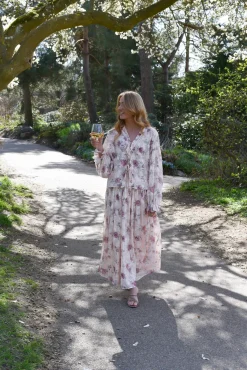 Flounce Blouse AV7039