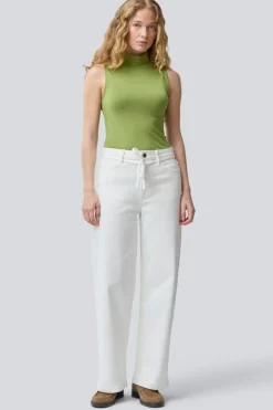 Isoldemd Solid Cropped Jeans 58541