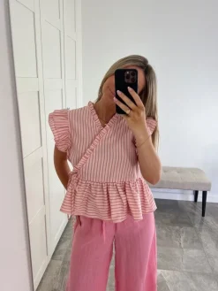 Katarina And Josefine 158044B