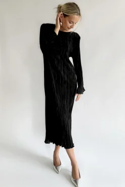 Kellyic Long Plissé Dress A23287