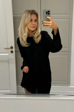 Kellyic Plissé Dress