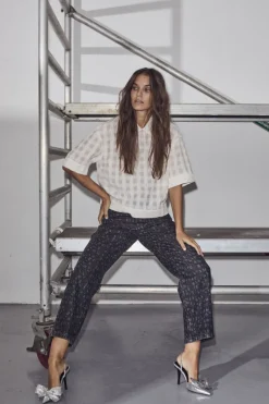 L'Amitié Crop Logo Jeans HL10020