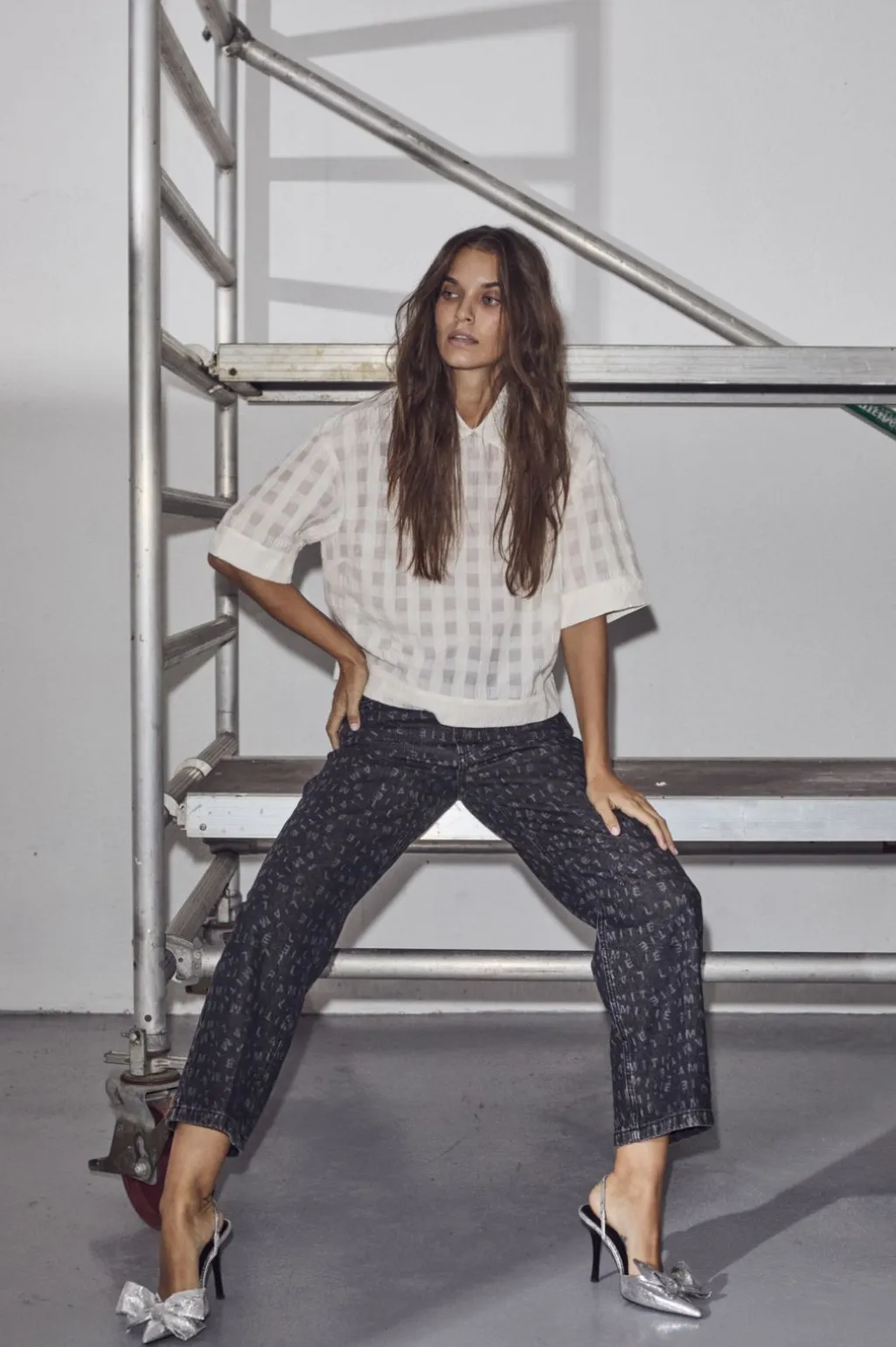 L'Amitié Crop Logo Jeans HL10020