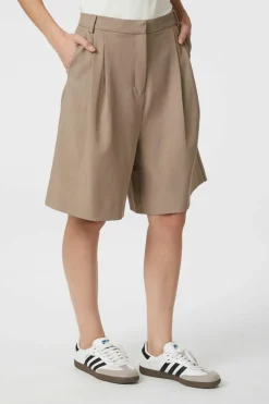 Nika Structure Bermuda Shorts 165353