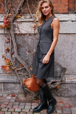 Nika Structure Shorts 164538