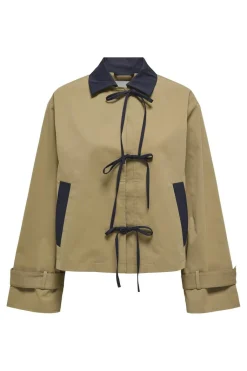 Onlorchid Short Bow Coat