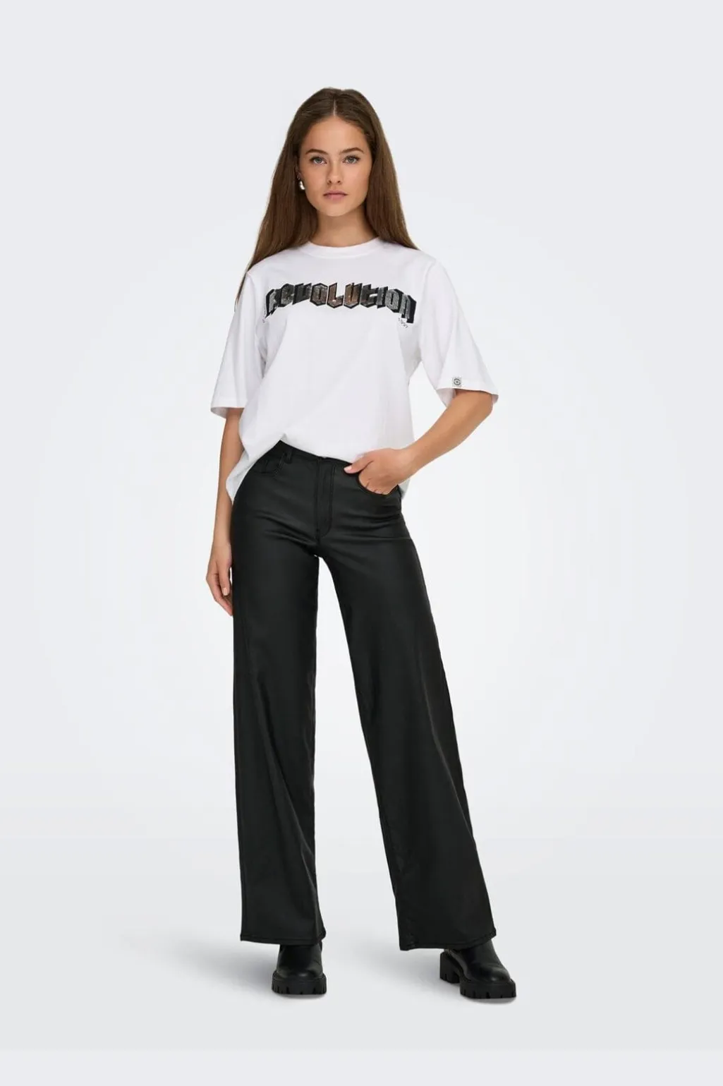 Onlpuri Life S/S Top Box Pri