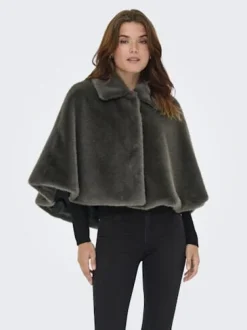 Onlsof Fur Cape