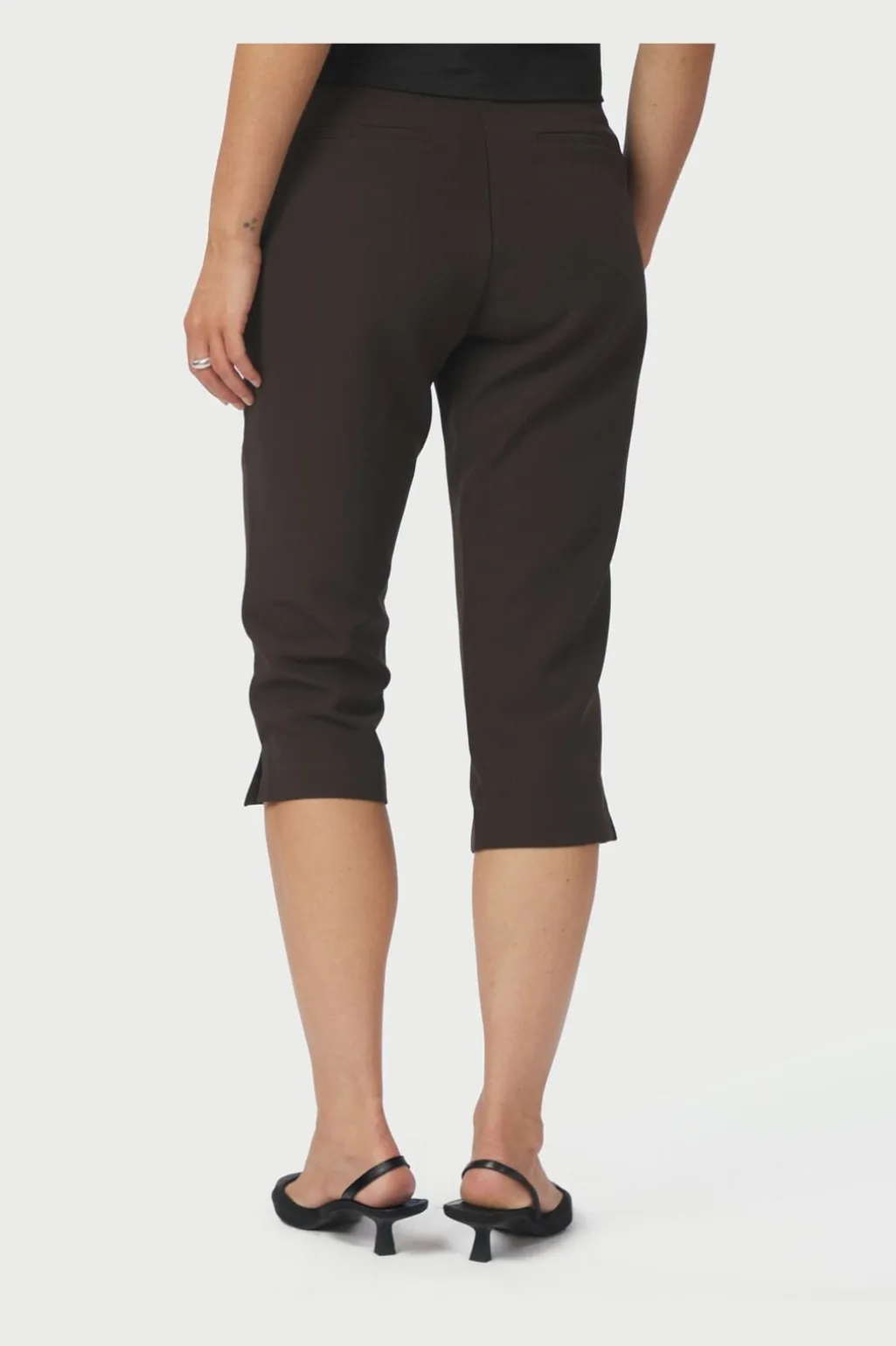 Tasia Suit Capri Pants 163723
