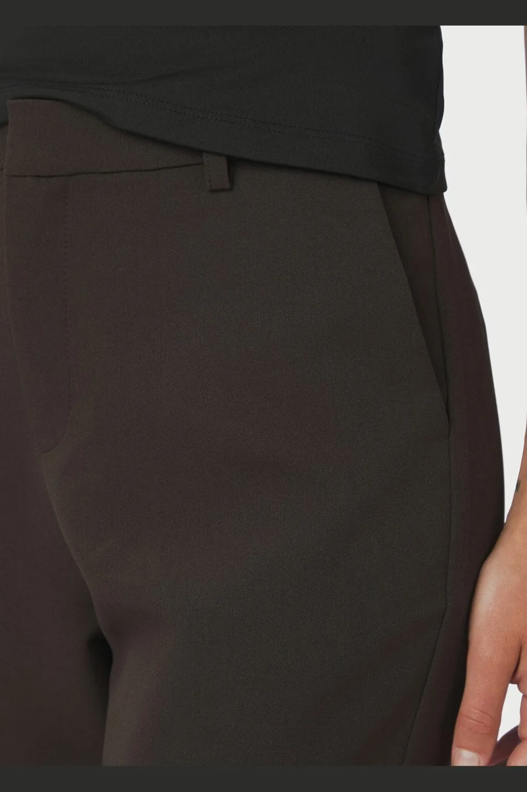 Tasia Suit Capri Pants 163723