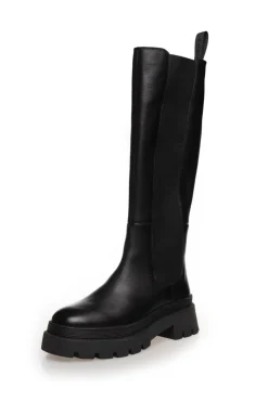 The Laura Boot CS8737