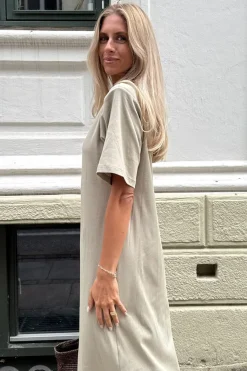 Theaic Tshirt Dress A23942