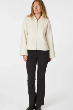 Titan Soft Boucle Jacket 162865