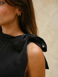 Veda Drapy Satin Top 166605