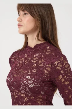 Yaslacey Ls Lace Top